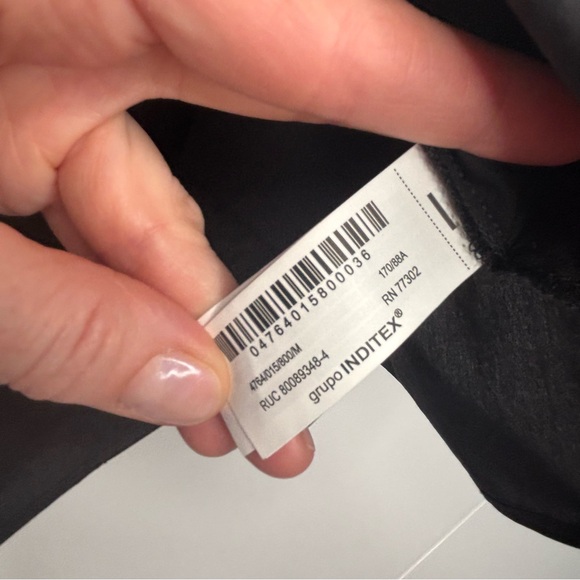 Zara cropped Black Button Down Shirt - Picture 9 of 9